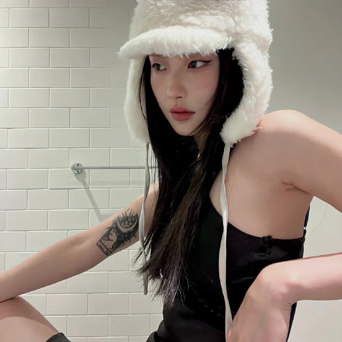 两女之间难为夫